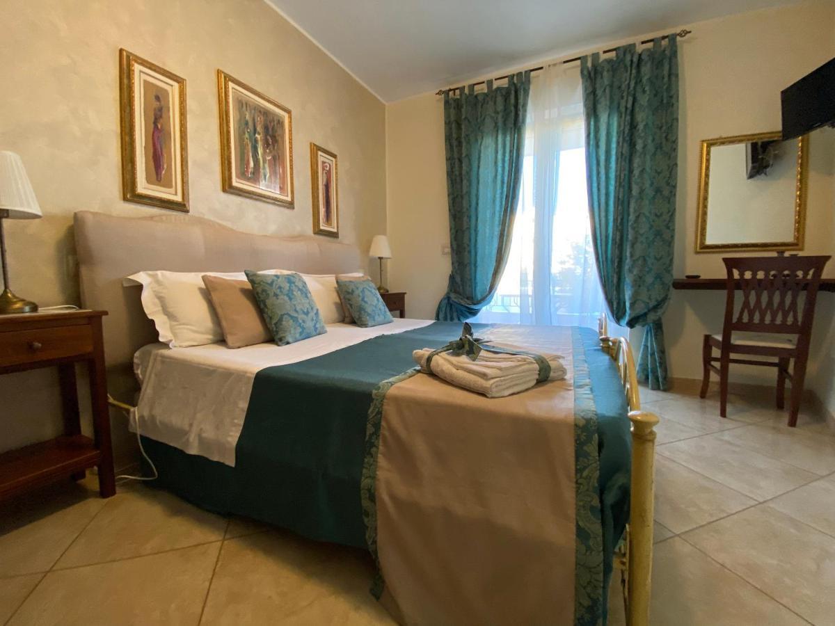B&B Mareagrò Santa Teresa Di Riva Exterior foto