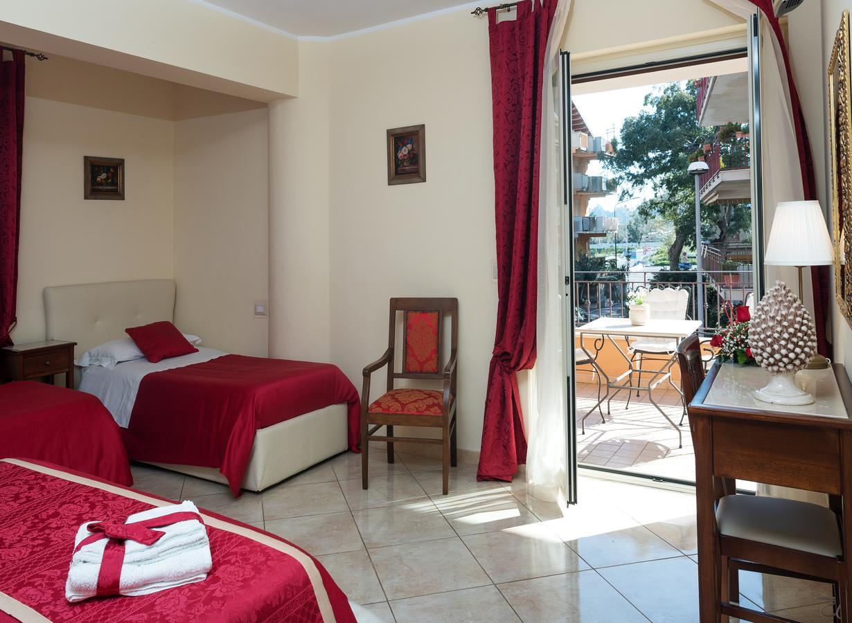B&B Mareagrò Santa Teresa Di Riva Exterior foto